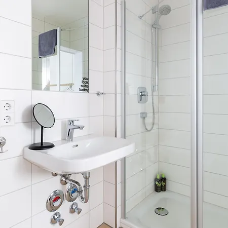 Limehome Bahnhofstrasse 아파트호텔