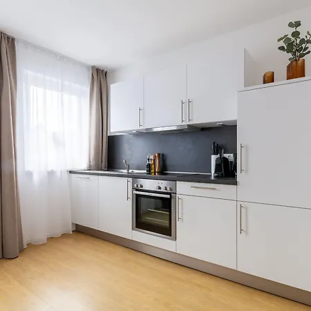 Limehome Bahnhofstrasse Apartmanhotel 3*